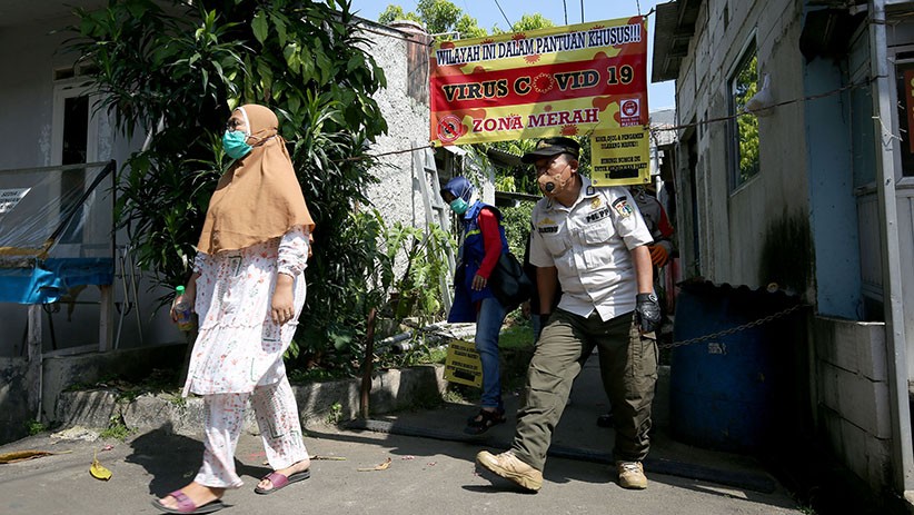 Angka Positif Covid Meningkat, Puskesmas Srengseng Sawah Gelar Swab Test Massal - Bagian 3