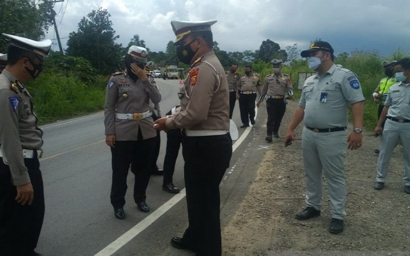 Polisi Sebut Bus Terguling Tewaskan 4 Penumpang di Jalintim karena Sopir Ugal - Ugalan 