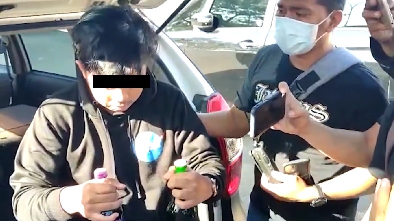 title Demo Suporter PSM Makassar Ricuh, Terduga Provokator Bawa Miras Ditangkap Demo Suporter PSM Makassar Ricuh, Terduga Provokator Bawa Miras Ditangkap