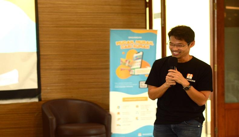 Majukan Desa, Lulusan Kanada Ini Pulang Kampung Bikin Aplikasi Sembako