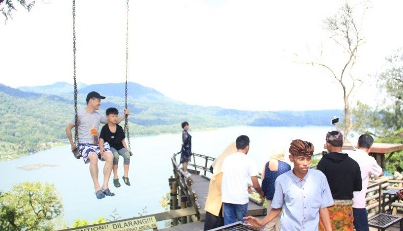 Dukung Work From Bali, Gus Menteri Buka Desa Wisata 