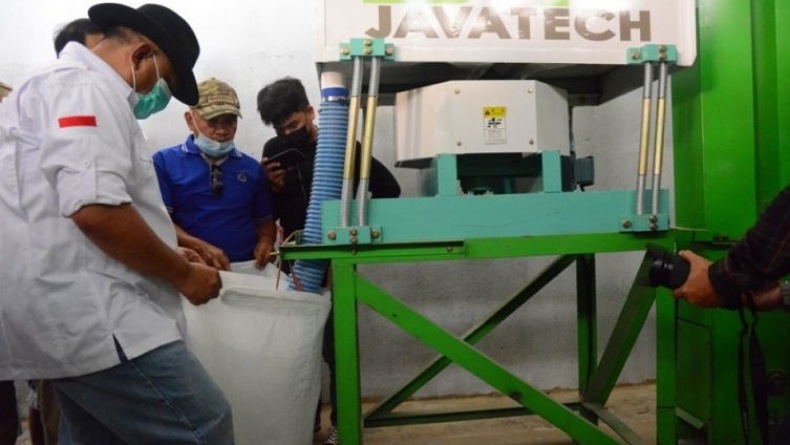 Dinas Pertanian Gorontalo Operasikan Gilingan Padi Modern Seharga Rp368 Juta