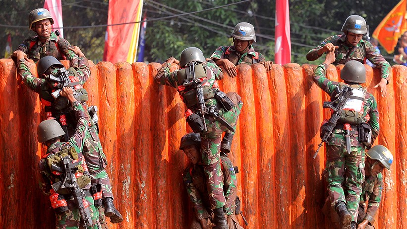 Serunya Prajurit TNI Adu Kecepatan dan Kekuatan saat Lomba Pentathlon Marinir - Bagian 3