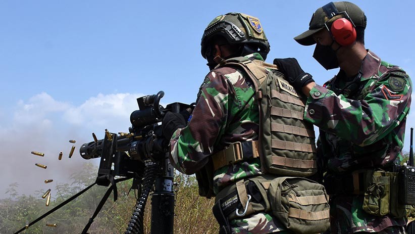 Ngeri, Sniper Marinir TNI AL Tembak Musuh di Hutan Baluran - Bagian 5