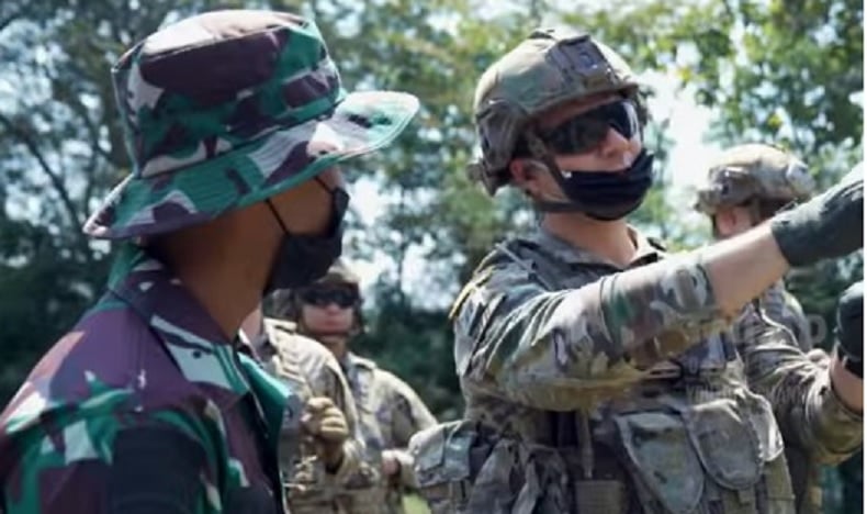  Latihan dengan TNI, Tentara Amerika Cicipi Durian, Ini Komentarnya