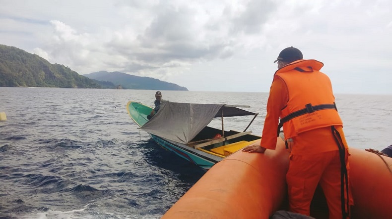 Gelombang Tinggi, Pencarian Korban Terakhir KM Karya Indah Dihentikan Sementara