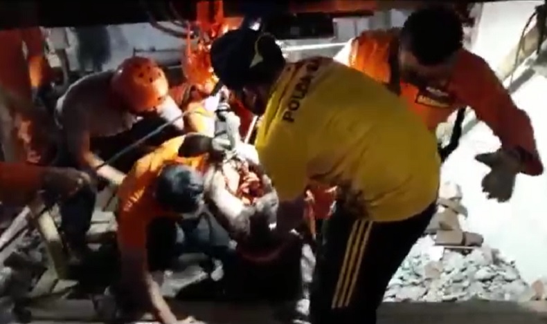 Evakuasi Dramatis, Pria di Bali Tertimbun Pasir di Sumur Sedalam 3 Meter