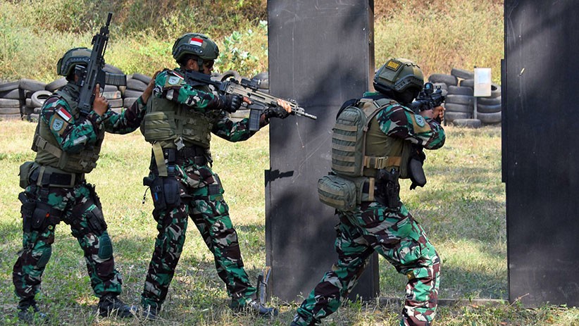 Aksi Prajurit Taifib Tunjukkan Kemampuan Menembak Marksmanship - Bagian 5