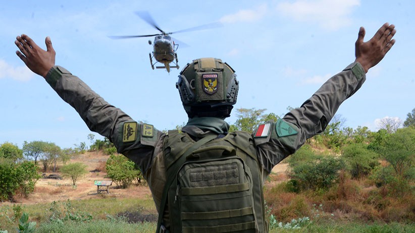 Aksi Prajurit Yontaifib 2 Marinir Terjun dari Helikopter saat Pertempuran - Bagian 5