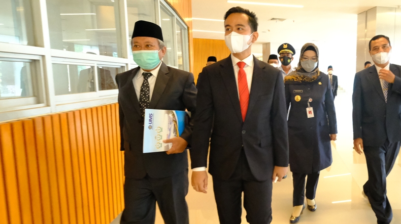 Kasus Covid-19 Membaik, Gibran Izinkan Balita Masuk Mal di Solo