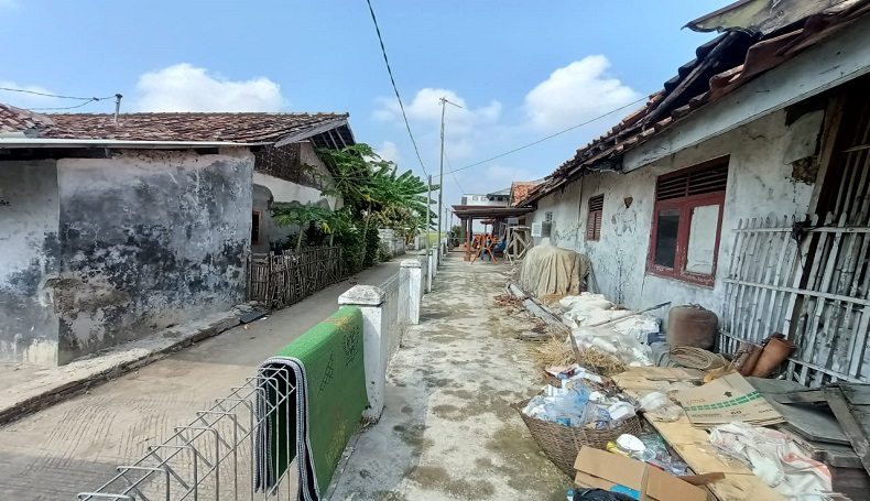 17 Orang Positif Covid-19, Satu Dusun di Karawang Lockdown