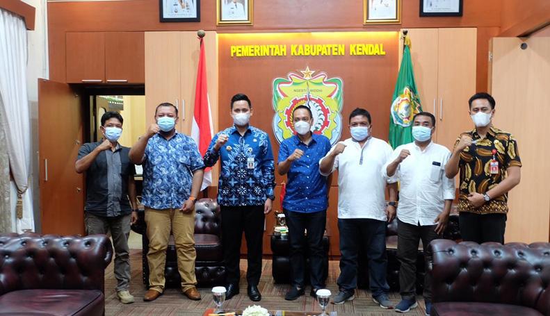 Bos PSIS Semarang Temui Bupati Kendal, Bahas Apa?