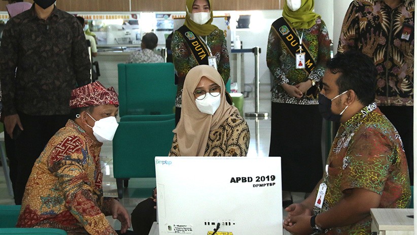Mendagri Tito Karnavian Tinjau Mal Pelayanan Publik Banyuwangi - Bagian 2