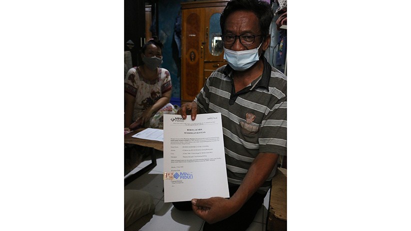 Potret Pedagang Keliling Dapat Gerobak Usaha dari MNC Peduli - Bagian 4