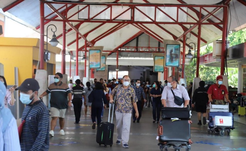 title Wajib Bawa Surat Vaksin, Syarat Perjalanan Warga di Wilayah PPKM Level 3-4 Wajib Bawa Surat Vaksin, Syarat Perjalanan Warga di Wilayah PPKM Level 3-4