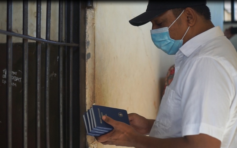 Kajari Timor Tengah Utara Bagikan Alkitab untuk Tahanan Korupsi, Ini Alasannya