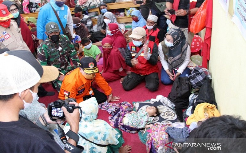 Jumlah Pengungsi Longsor di Cibeber Cianjur Bertambah 300 Orang