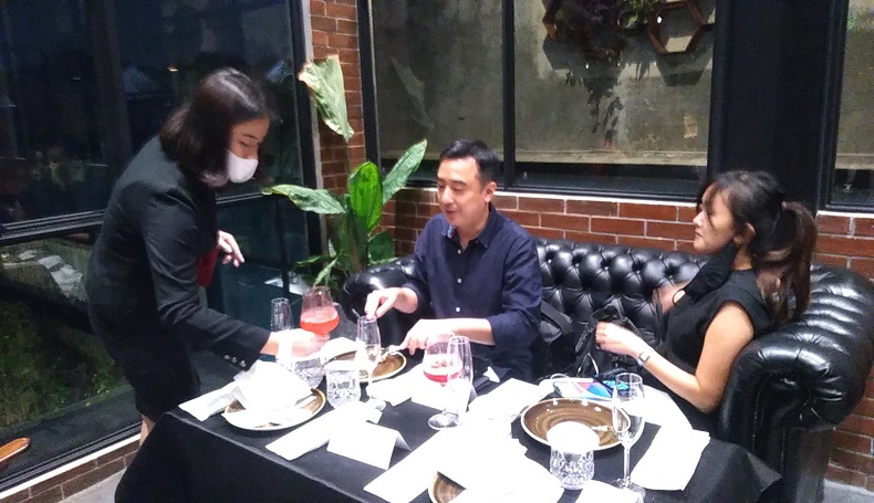 title Alasan Kenapa Bandung Dijuluki Kota Romantis, Bukan Sekadar Kisah Cinta Dilan dan Milea Alasan Kenapa Bandung Dijuluki Kota Romantis, Bukan Sekadar Kisah Cinta Dilan dan Milea