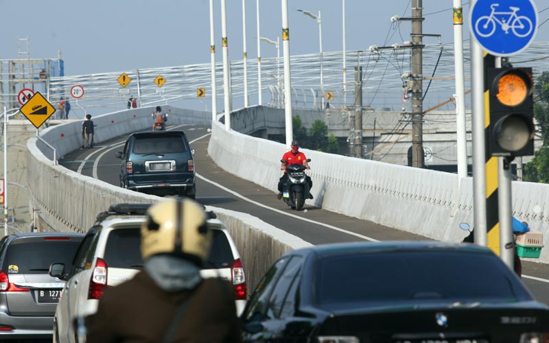 Flyover Tapal Kuda Lenteng Agung Dibuka Permanen, Begini Penampakannya - Bagian 1