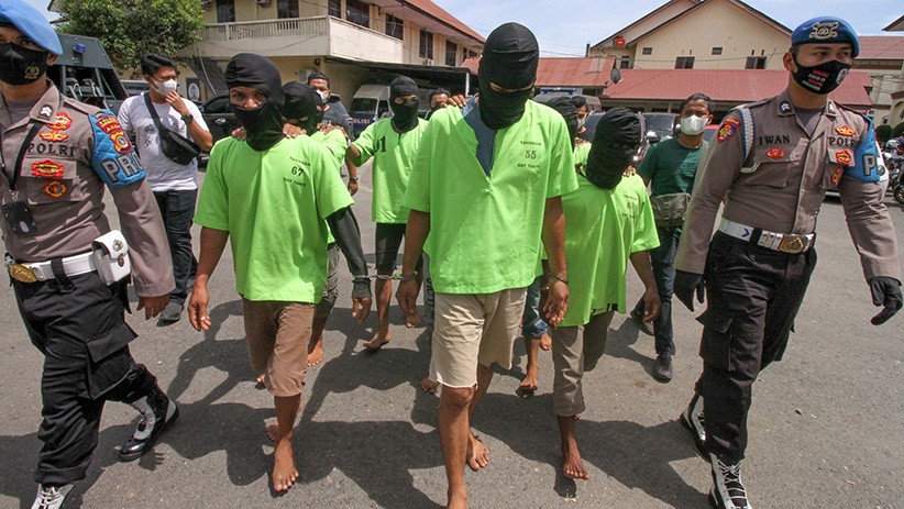 Sindikat Pengedar Narkoba Internasional Bawa 4,4 Kg Sabu dari China - Bagian 1