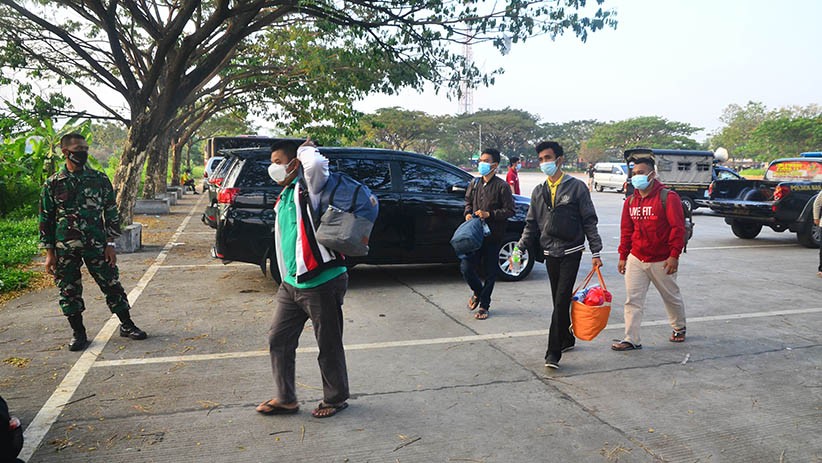 Kasus Covid-19 di Kudus Meningkat, Warga Positif Dijemput Mobil Patroli  - Bagian 2