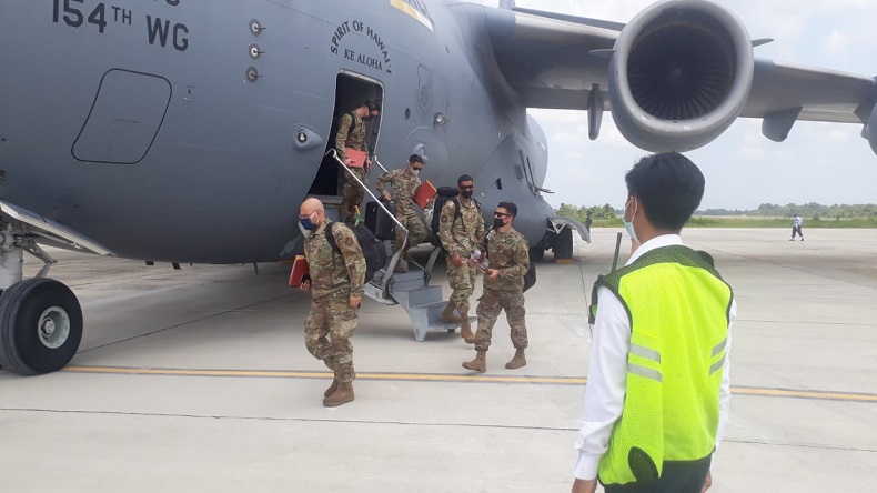 title TNI AU dan US PACAF Latihan Militer Bersama di Riau TNI AU dan US PACAF Latihan Militer Bersama di Riau