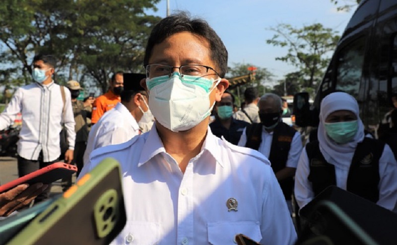 Tinjau Penyekatan di  Suramadu, Menkes: Warga Bangkalan Jangan Takut Dites Swab 