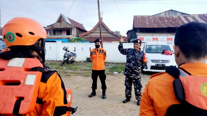 Pencarian Korban Longboat Terbalik di Danau Towuti Terkendala Cuaca di Malam Hari