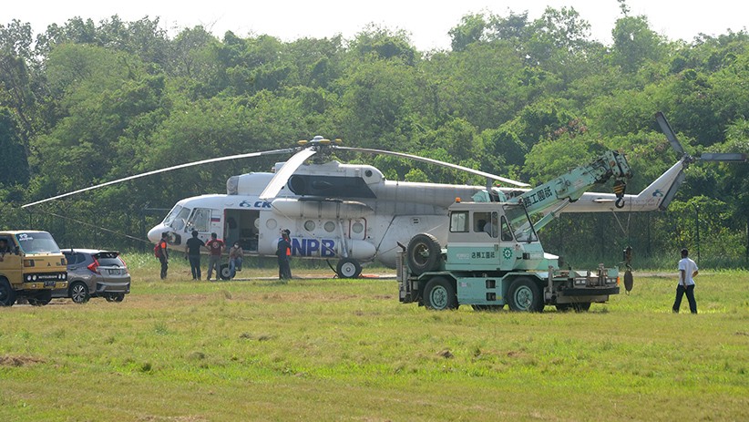 Helikopter Water Bombing BNPB Siaga Cegah Karhutla di Sumsel - Bagian 2