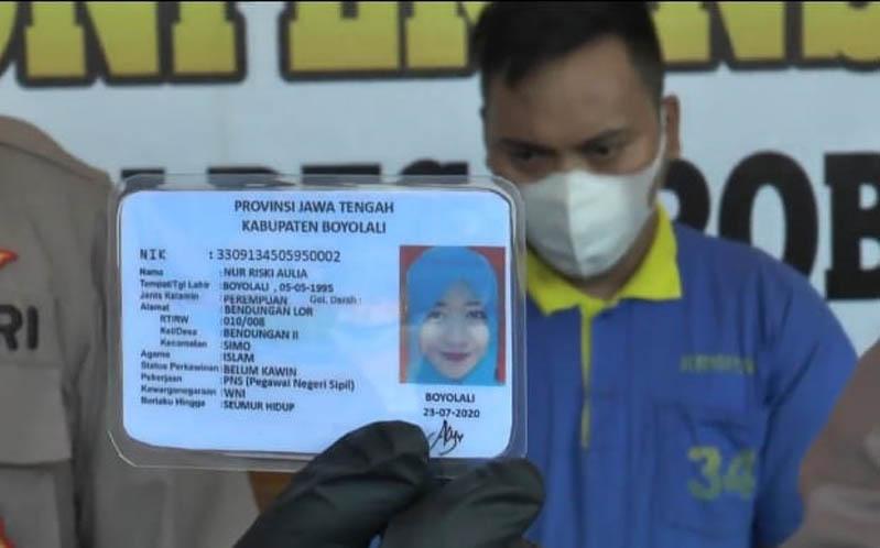 title Nyamar sebagai Perempuan, Pria Ini Tipu Pemuda Grobogan hingga Setengah Miliar Rupiah Nyamar sebagai Perempuan, Pria Ini Tipu Pemuda Grobogan hingga Setengah Miliar Rupiah