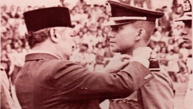 Kenangan Prabowo Dilantik Presiden Soeharto saat Taruna Bikin Haru