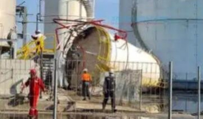 Tangki Metanol di Gresik Meledak, 5 Pekerja Tewas 2 Luka Bakar Serius 