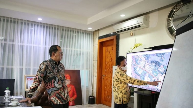 Bahas Jalur Kereta Api Makassar-Parepare, Danny Pomanto Tawarkan Lintasan Layang