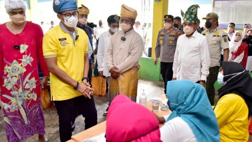 Menparekraf Kunjungi Paloh Naga, Edy Rahmayadi: Pariwisata Tulang Punggung Daerah