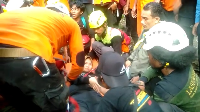 Tim SAR Salut, Eva Pendaki Perempuan Hilang di Gunung Abbo Bisa Bertahan 4 Hari