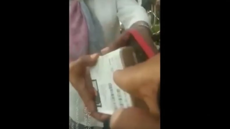 Viral, Ibu-Ibu di Padang Ngamuk dan Maki Kurir COD Gegara Pesanan Bulu Mata