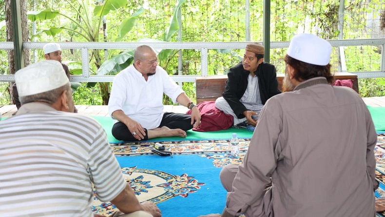 Kunjungi Ponpes di Magetan, La Nyalla Ditanya Kemungkinan Maju Jadi Capres 2024