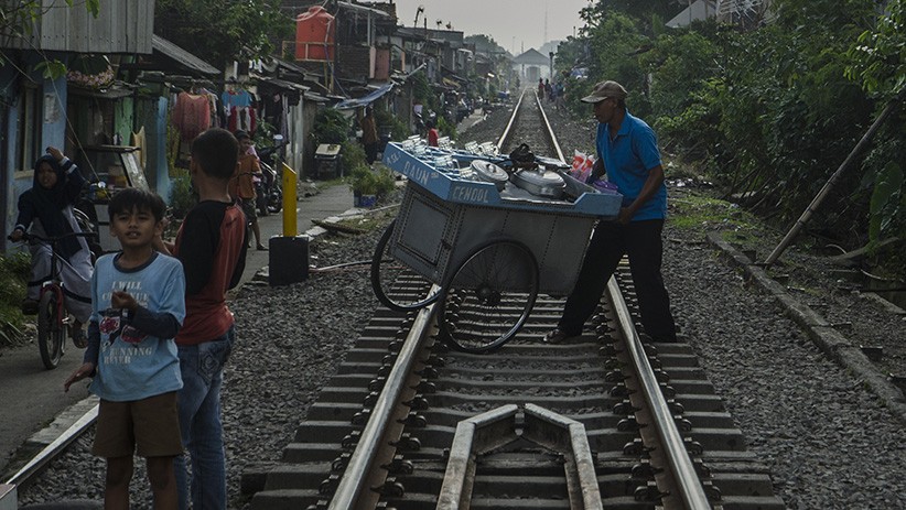 Proyek Double Track Dilanjutkan, Ratusan Bangunan di Kiaracondong Direlokasi  - Bagian 2