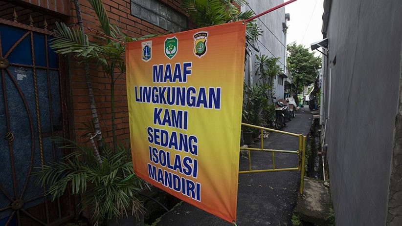 Gegara 22 Orang Positif Covid-19, Satu RT di Utan Kayu Lockdown - Bagian 2