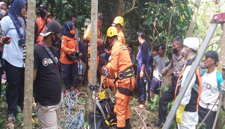Nenek Pencari Kayu Bakar di Tasikmalaya Tewas Terperosok ke Sumur Sedalam 16 Meter