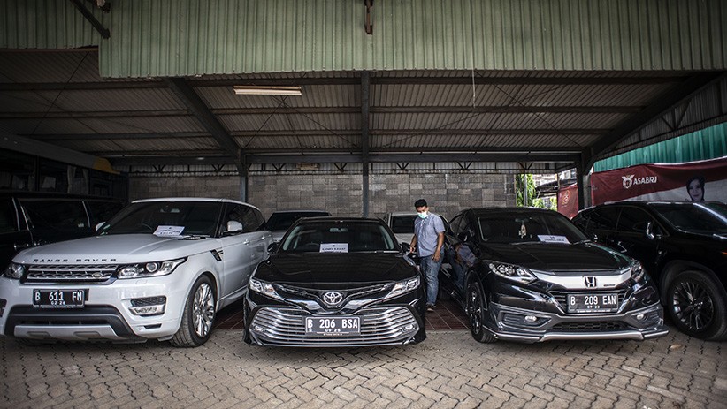 Deretan Mobil Mewah Hasil Sitaan Dugaan Korupsi Asabri Dilelang - Bagian 1