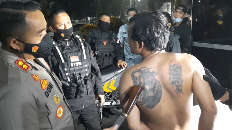 Ngamuk di Rumah Mantan Pacar Bawa Golok, Preman di Tasikmalaya Ditangkap