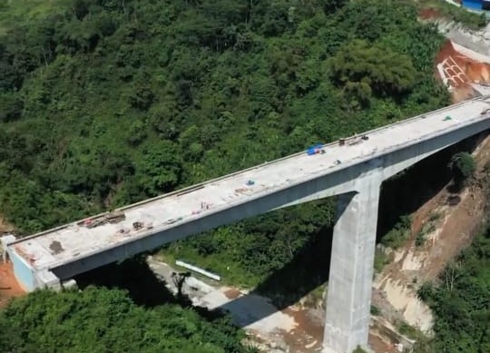 Pembangunan Proyek Kereta Cepat Jakarta Bandung Sudah Hampir 80 Persen