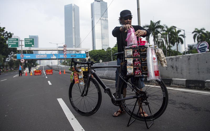  Uji Coba Barakhir, Dishub DKI Jakarta Copot Rambu Jalur Road Bike di JLNT Casablanca - Bagian 3