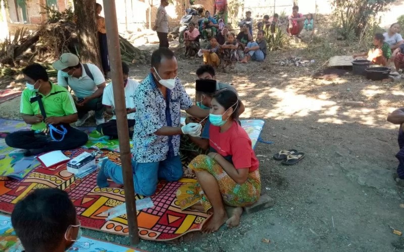 Keluarga Ini Sempat Mandikan hingga Kuburkan Pasien Covid-19 