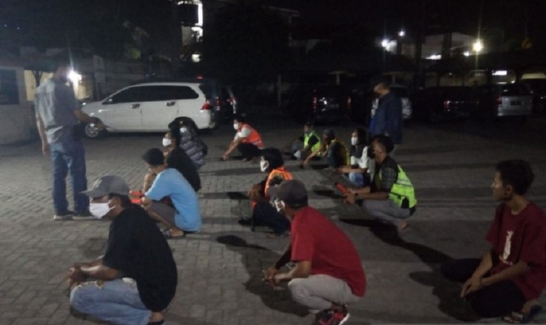 title Berantas Preman, Polres Cilegon Tangkap 20 Orang di Pelabuhan Merak Berantas Preman, Polres Cilegon Tangkap 20 Orang di Pelabuhan Merak