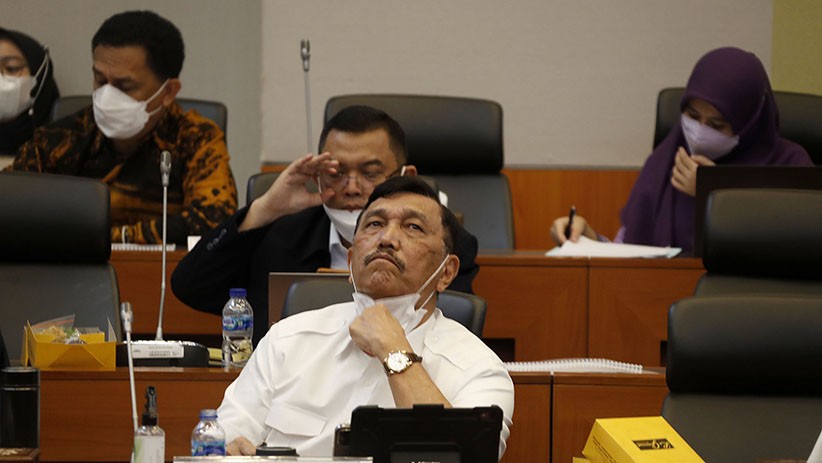 4 Menko Kabinet Indonesia Maju Ikuti Rapat bersama Banggar DPR - Bagian 4