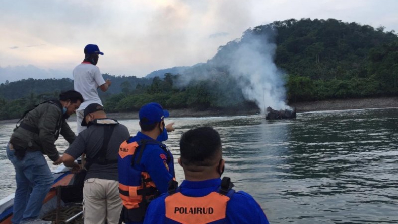 Polisi Selidiki Kasus Pembakaran KM Sekar Tanjung 1 di Tanggamus