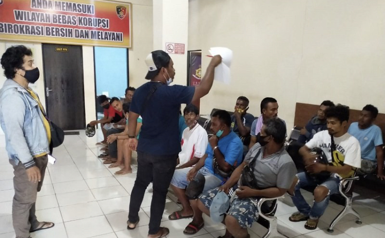 Palak Sopir Angkot, 13 Preman di Terminal Ambon Ditangkap      