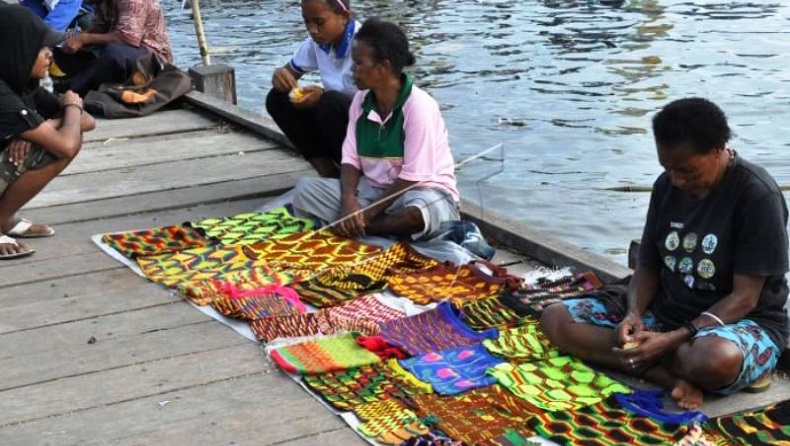 title Tas Noken Papua, Tak Sembarang Dibuat karena Bisa Munculkan Ikatan Emosional Tas Noken Papua, Tak Sembarang Dibuat karena Bisa Munculkan Ikatan Emosional